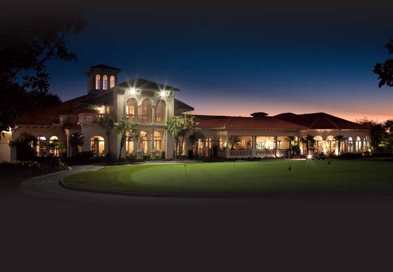 feature club night 768x531